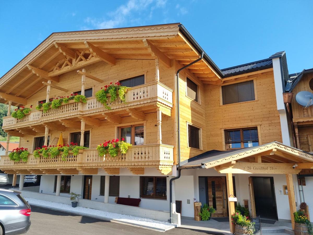Greidlhof Alpstyle Apartments Fügen Kültér fotó